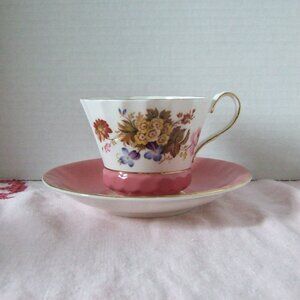 Aynsley teacup and saucer pastel pink and floral pattern vintage fine bone china
